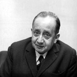 File:Bernardo Leighton.png