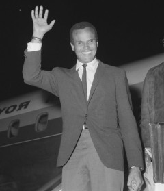 File:Harry Belafonte.png