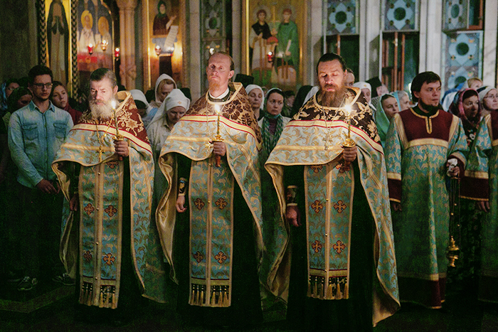 File:Clergy.jpg