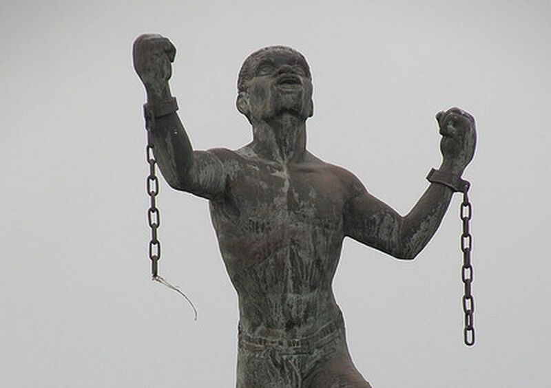 File:Bussa's statue.jpg
