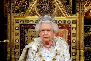 Queen Elizabeth.png